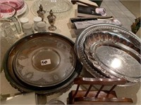 LOT OF SILVERPLATE SERVING TRAYS