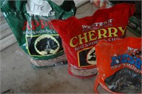 3 bags of wood chips