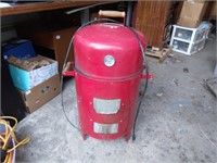 Electric watersmoker - we plugged it in and the