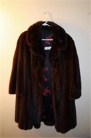 LADIES MID-LENGTH MINK COAT