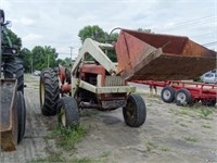 IH 606 gas tractor w/loader, excellent rear tires