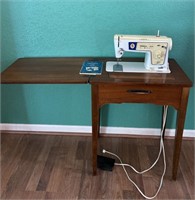 Vintage Singer Sewing Machine and Cabinet