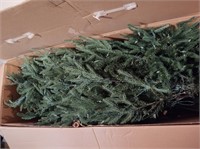 7.5 Foot Pre-Lit Christmas Tree