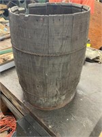 Wood nail keg