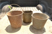 Vintage buckets. (3) One has a rusted out bottom.