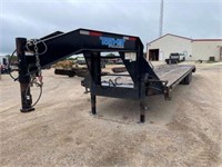 Top Hat 36' Flatbed Trailer w/Dove Tail & Ramps