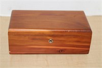 LANE SALESMAN SAMPLE CHEST