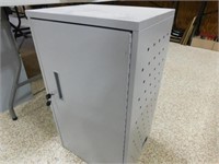 METAL CHARGING CABINET