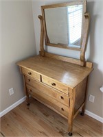 4 drawer wooden dresser with bow front mirror