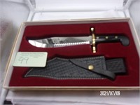 Bowie Commemorative Case Hunting Knife