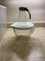 Glass measuring bowl, syrup dispenser