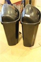 2 Plastic Trash Cans