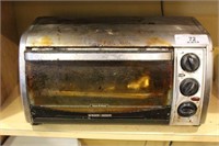 B & D Toaster Oven