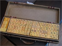 19.5"x 6.5"x 3.5" Celluloid Mahjong Set In Case