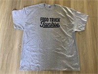 NEW "Food Truck Junkie" t-shirt size 2XL