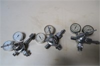 3 Pressure Gauges (4000 Lb)