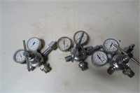 3 Pressure Gauges (4000 Lb).