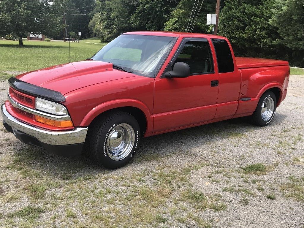1998 Extended Cab S-10 Chevrolet at Auction