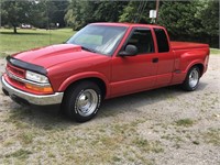 1998 Chevrolet S10 Pickup with Step Side with