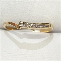 $500 10K  Diamond(0.03ct) Ring