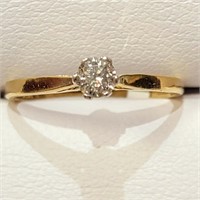 $900 10K  Diamond(0.12ct) Ring