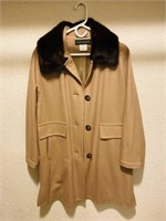 Vintage Harve Bernard Wool Coat/Fur Collar
