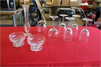 BOX OF ASSORTED GLASSWARE