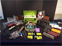 Model Trains & Accessories