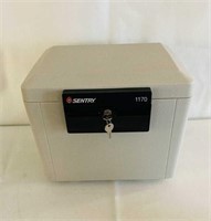 Sentry Fire Safe Box/14”H,15”W,12”D