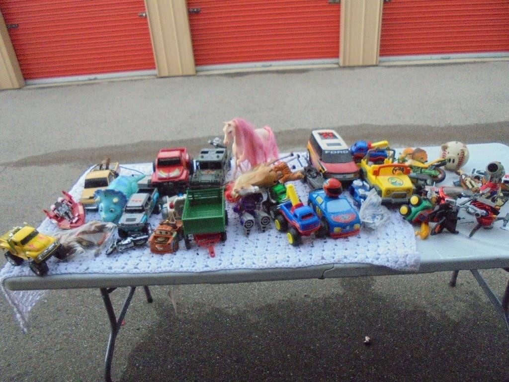 Franklin Home Furnishings toy, barbie,and dicast auction