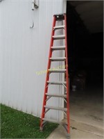 10 footstep heavy duty ladder