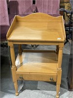 Willet Maple Side Table