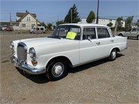 1967 Mercedes 200