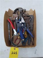 Assorted tools, see photos