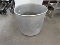 Large Aluminum Pot