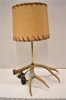 Small lamp with antler base