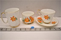 Royal Windsor Prairie Lily teacup/saucer, coffee