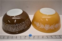 Pyrex 403 mixing bowls in Woodland and Butterfly