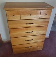 5 DRAWER DRESSER 29"W X 15"D X 40"H