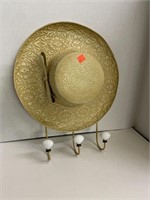 Metal Hat Decorative 3-Hook Coat Hanger