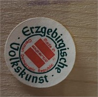 Erzgebirgische Volkskunst 
German figurine