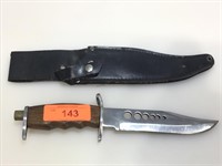 Bowie knife w/sheath, approx 12 inches long