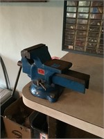 Bench Vise 4”