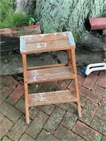 Wooden Small Step Ladder
