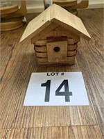 Small Basket Birdhouse