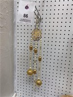 Jewelry Item pearls gold