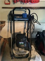 Delta 2450 PSI / SS HP Power Washer (gas)