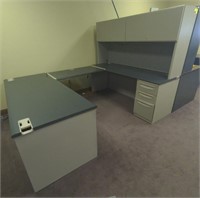 Office cubicle 8'x8'x64.5"