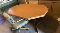 Crown Craft Dinette Leaf 2 Chairs