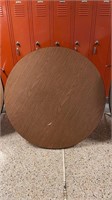 4ft round table, 28in height